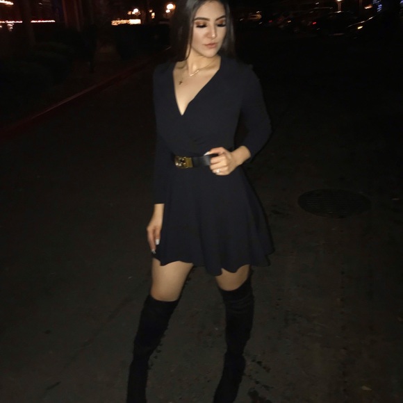 Black skater dress - Picture 1 of 3